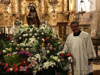 Ofrenda floral a Santa Eufemia, preparando su fiesta