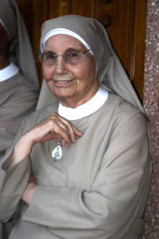 Descanse en paz la Madre María de Jesús Velarde, Fundadora de las Hijas de Santa María del Corazón de Jesús